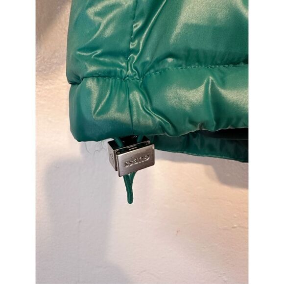 Guess Kelly Green shine puffer size L, NWT - Picture 16 of 16